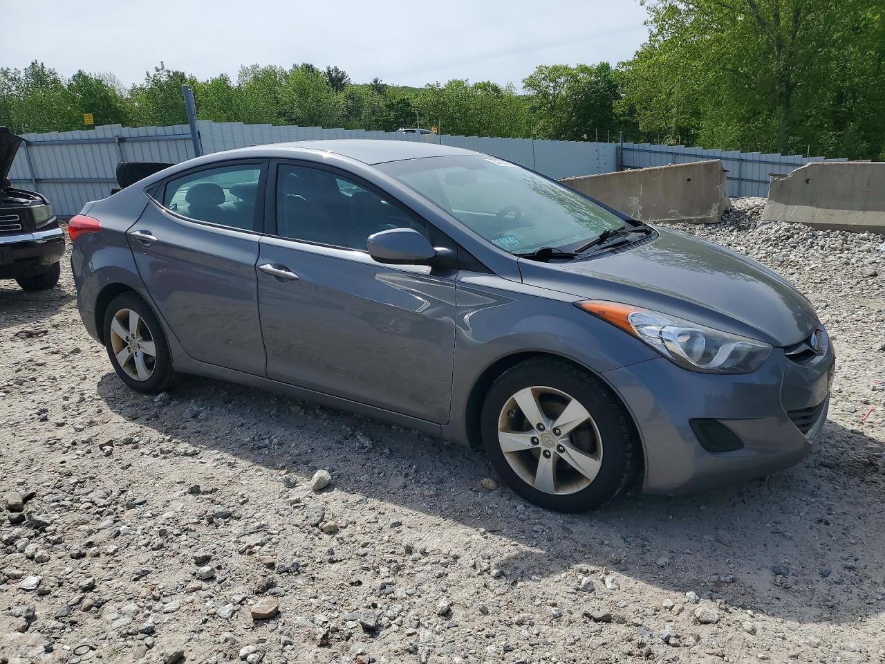 2013 HYUNDAI ELANTRA