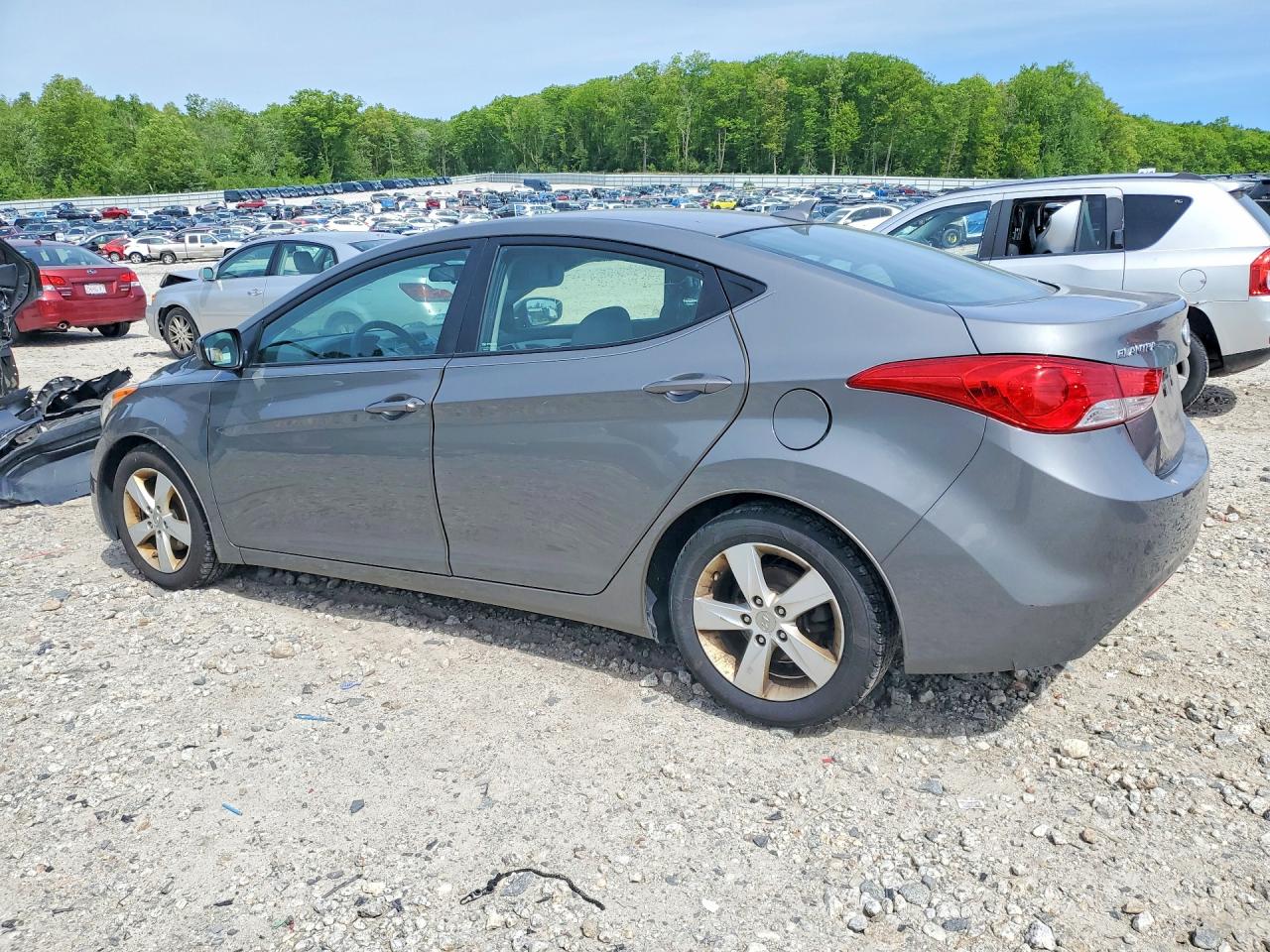 2013 HYUNDAI ELANTRA