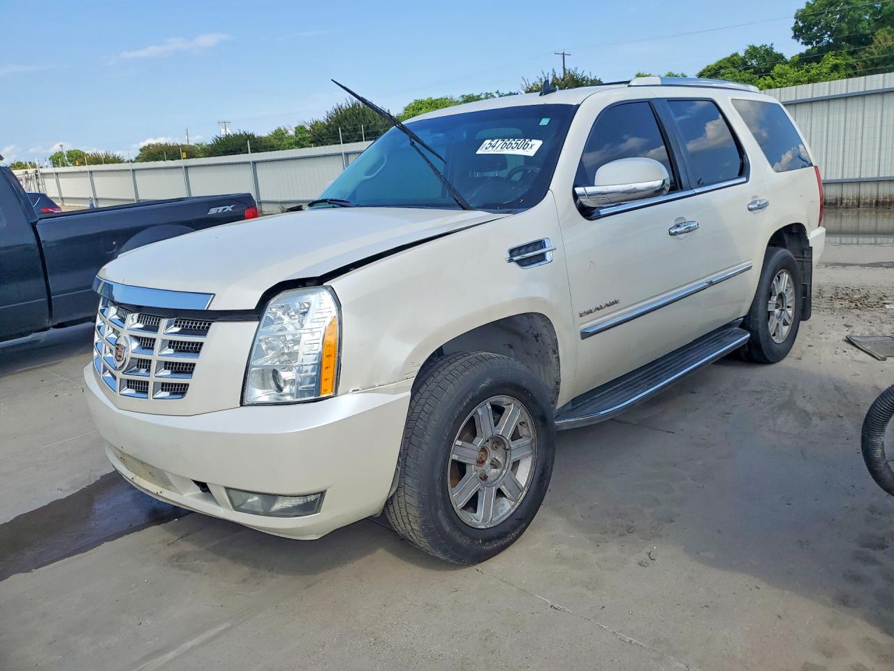 2011 CADILLAC ESCALADE