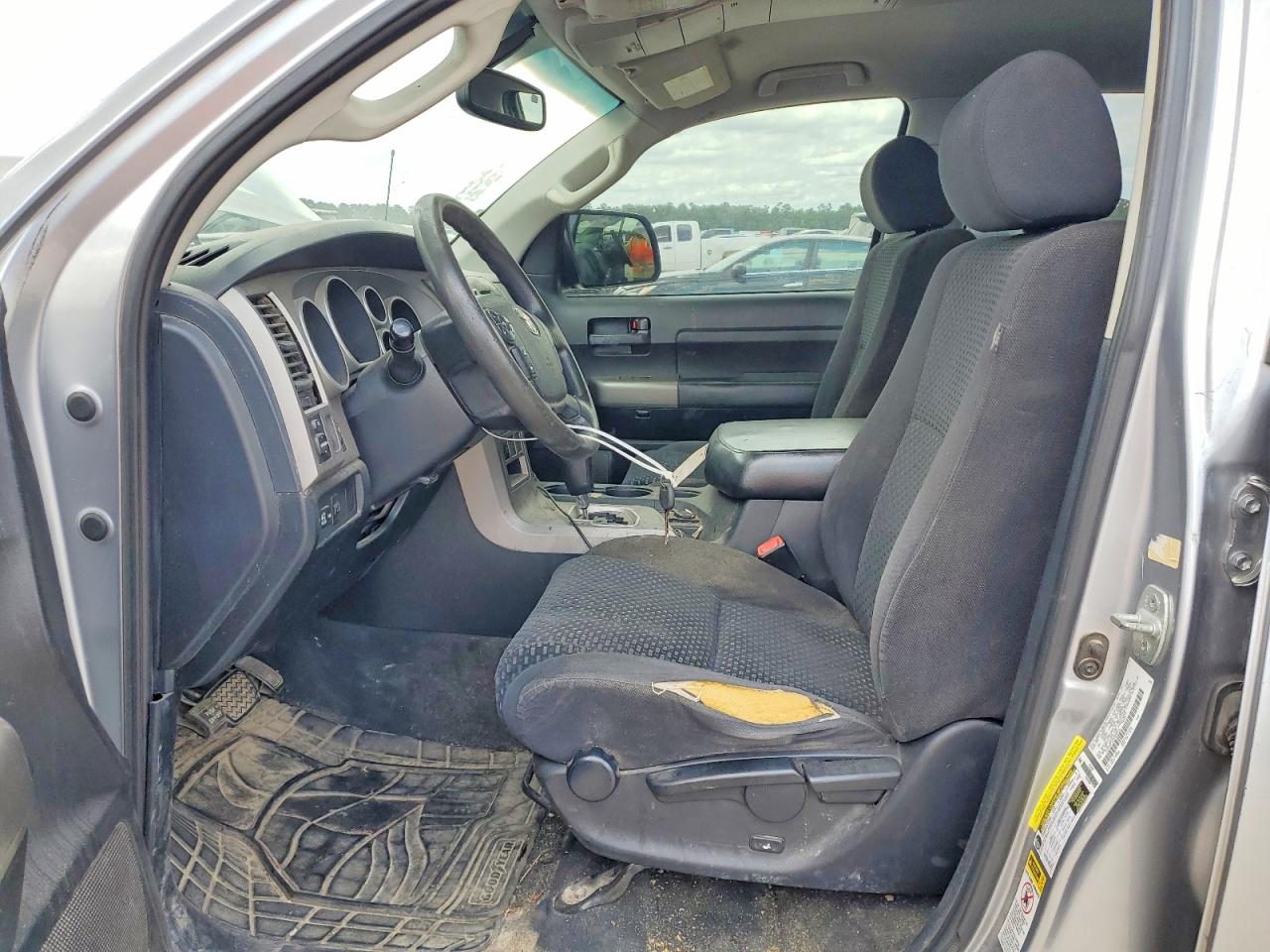 2013 TOYOTA TUNDRA