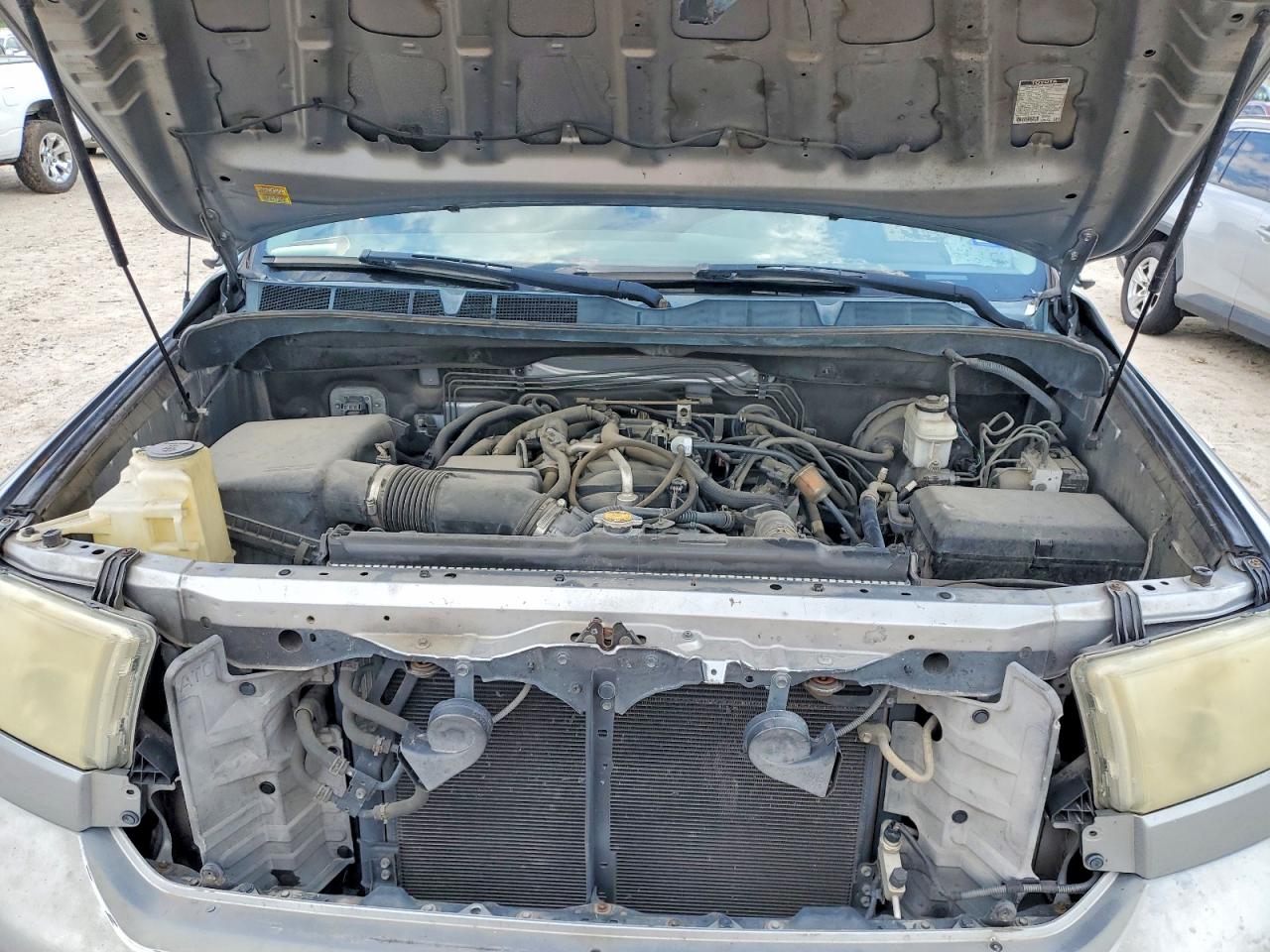 2013 TOYOTA TUNDRA