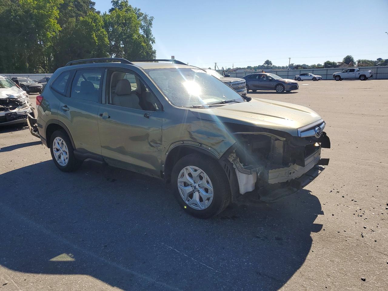 2019 SUBARU FORESTER