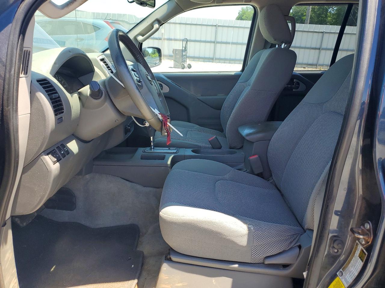 2016 NISSAN FRONTIER