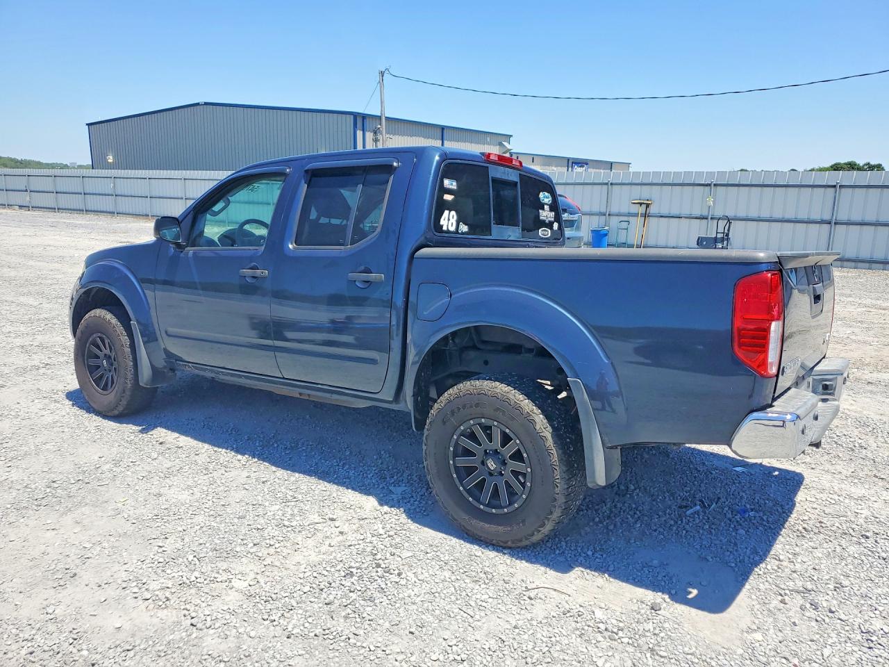 2016 NISSAN FRONTIER
