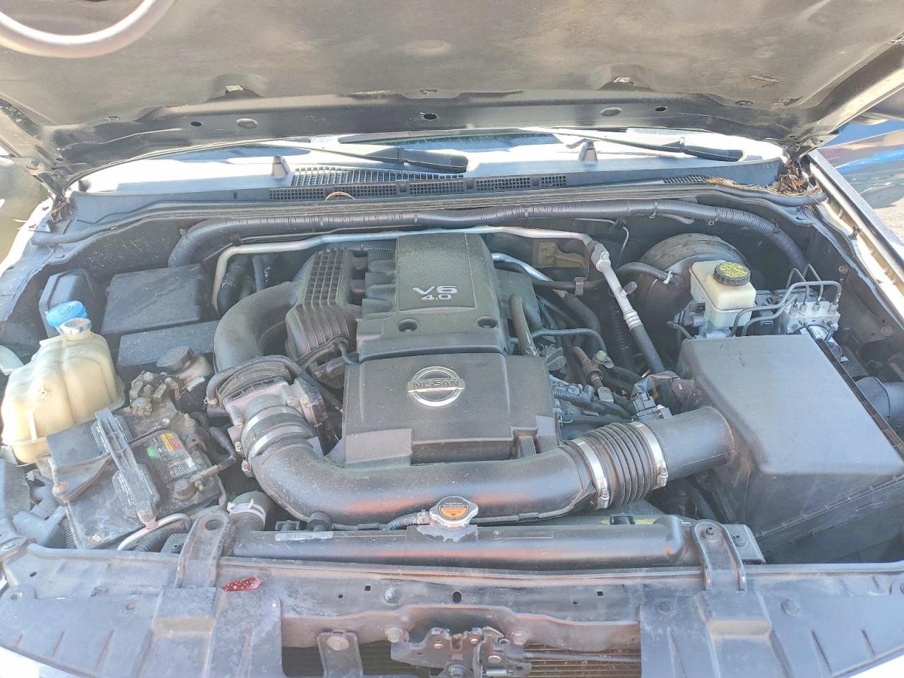 2016 NISSAN FRONTIER