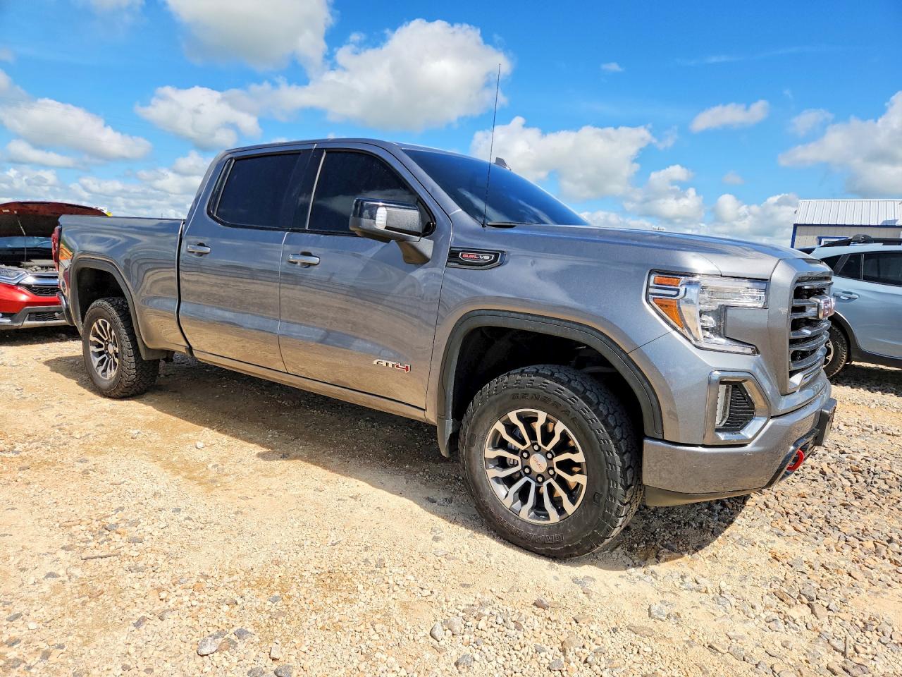 2022 GMC SIERRA