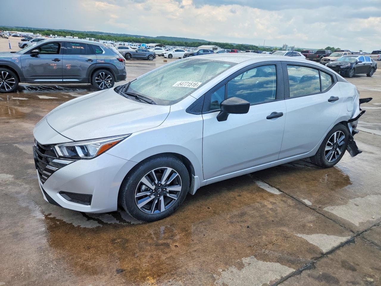2024 NISSAN VERSA
