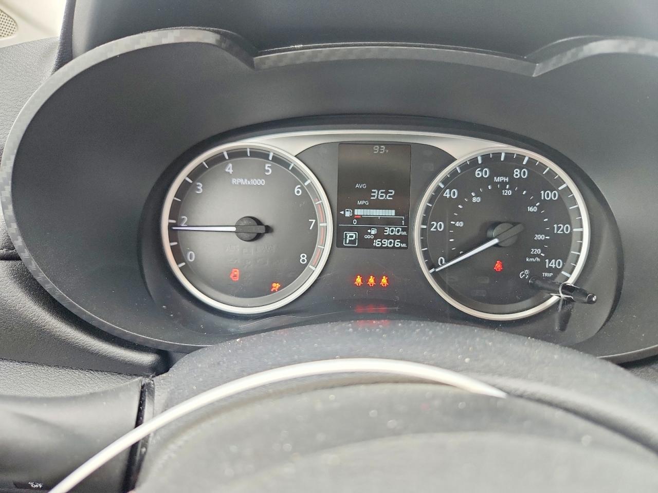 2024 NISSAN VERSA