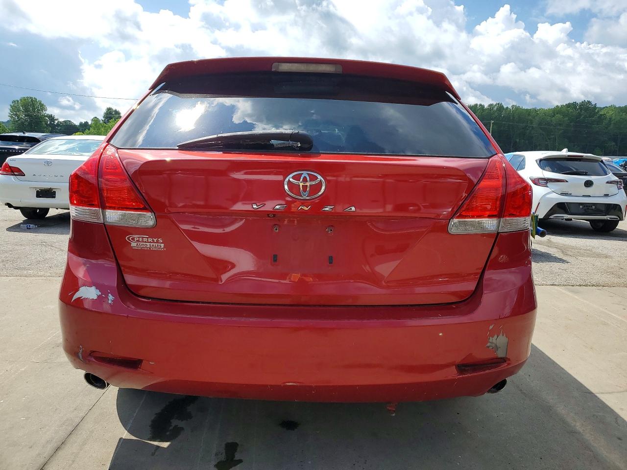 2010 TOYOTA VENZA