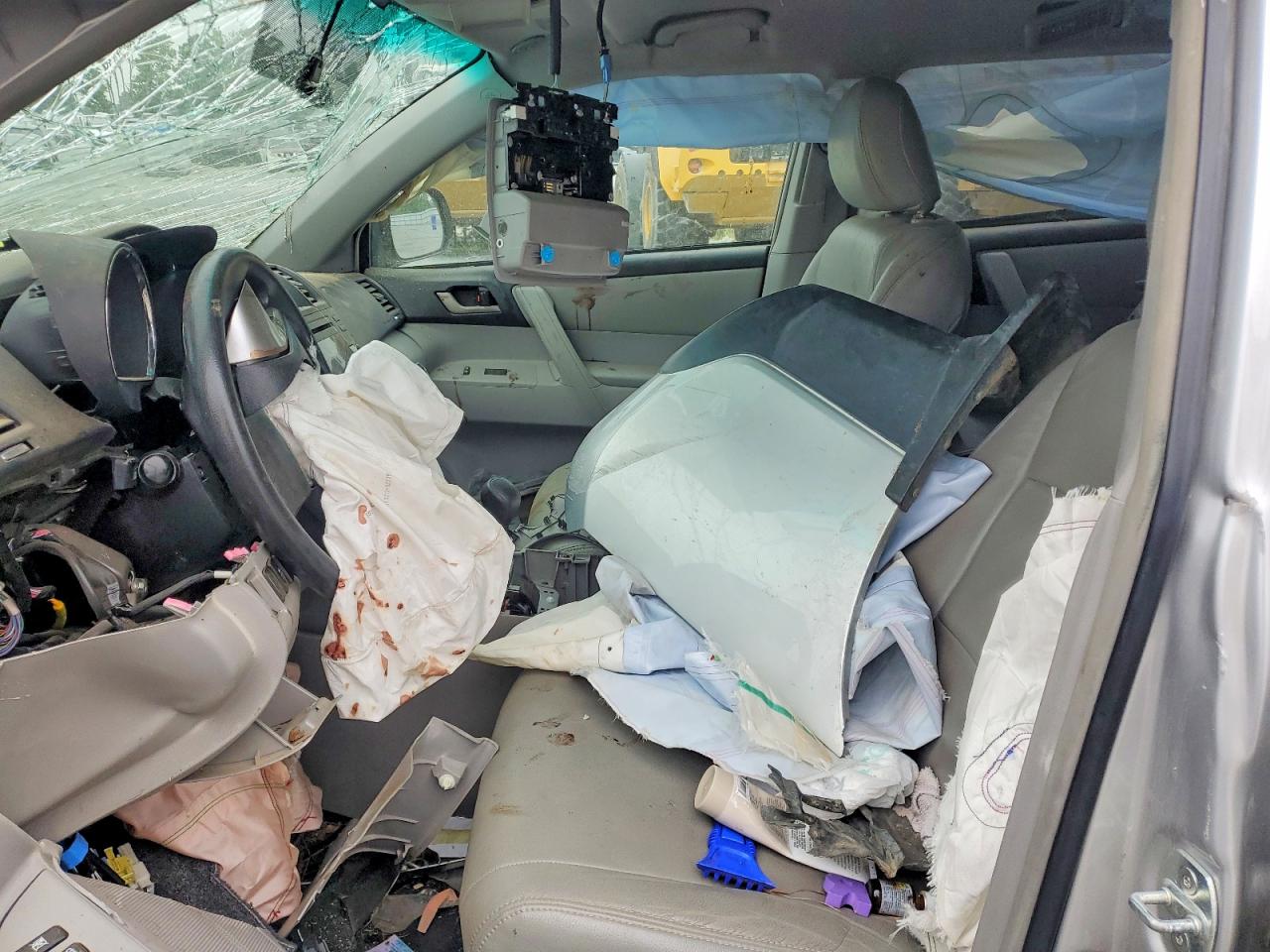 2012 TOYOTA HIGHLANDER
