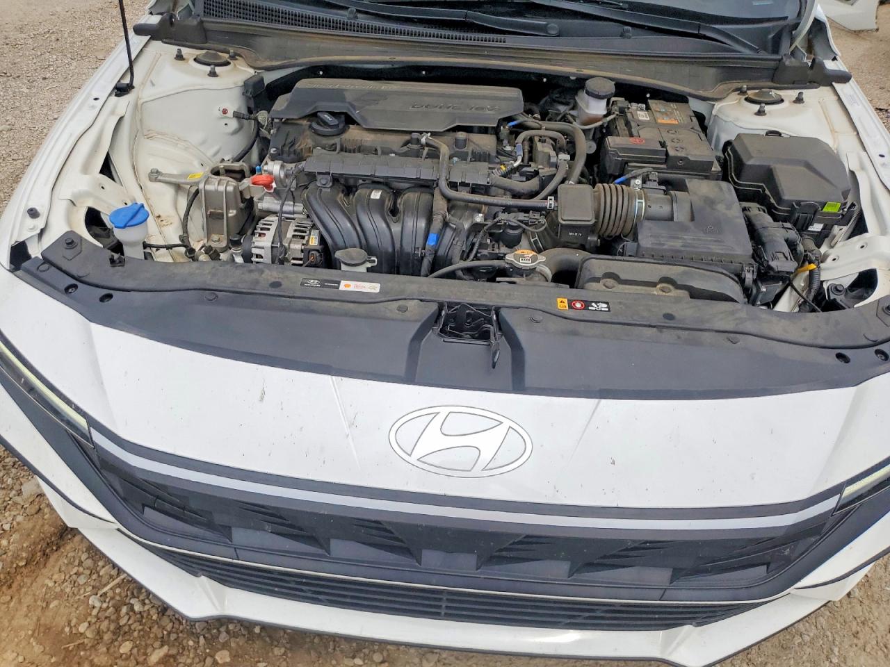 2024 HYUNDAI ELANTRA