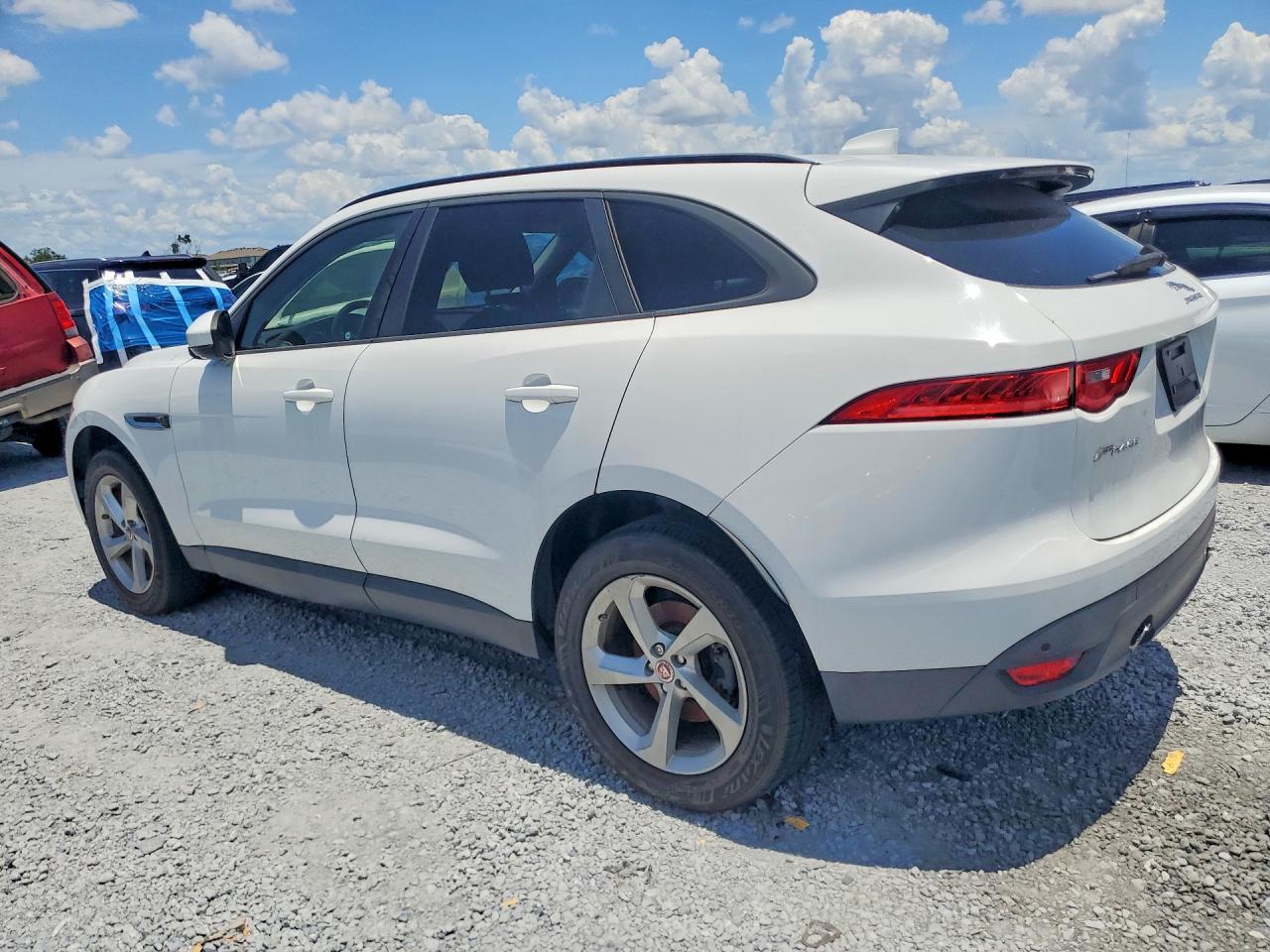 2018 JAGUAR F-PACE