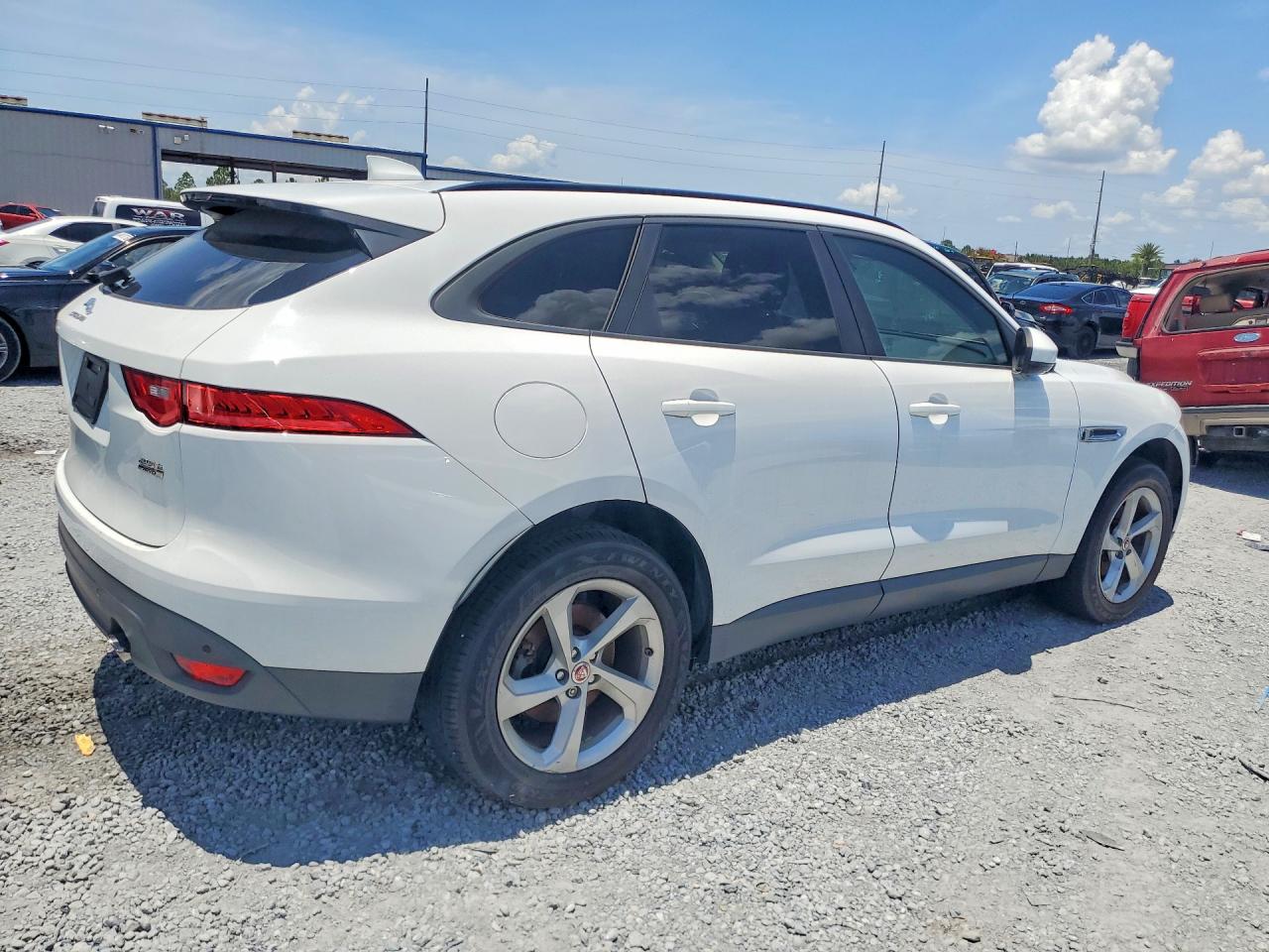 2018 JAGUAR F-PACE