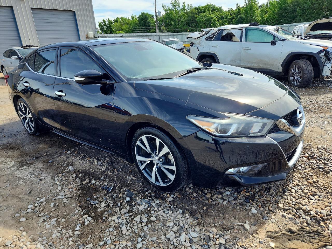 2017 NISSAN MAXIMA