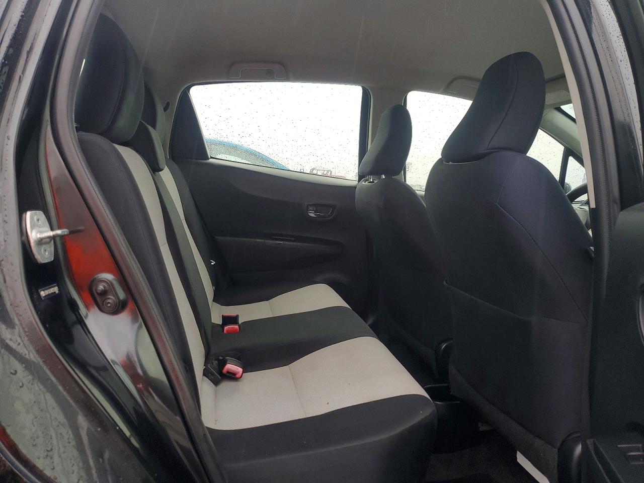 2012 TOYOTA YARIS