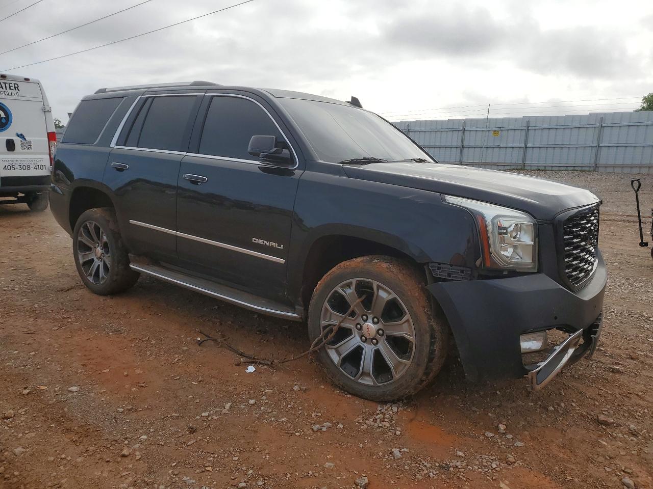 2016 GMC YUKON