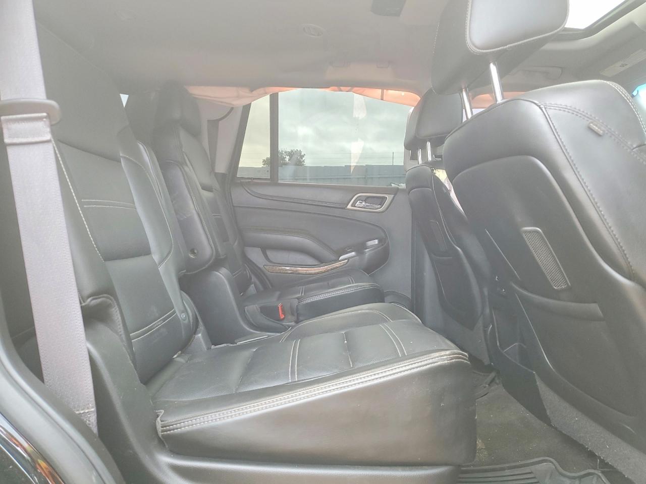 2016 GMC YUKON
