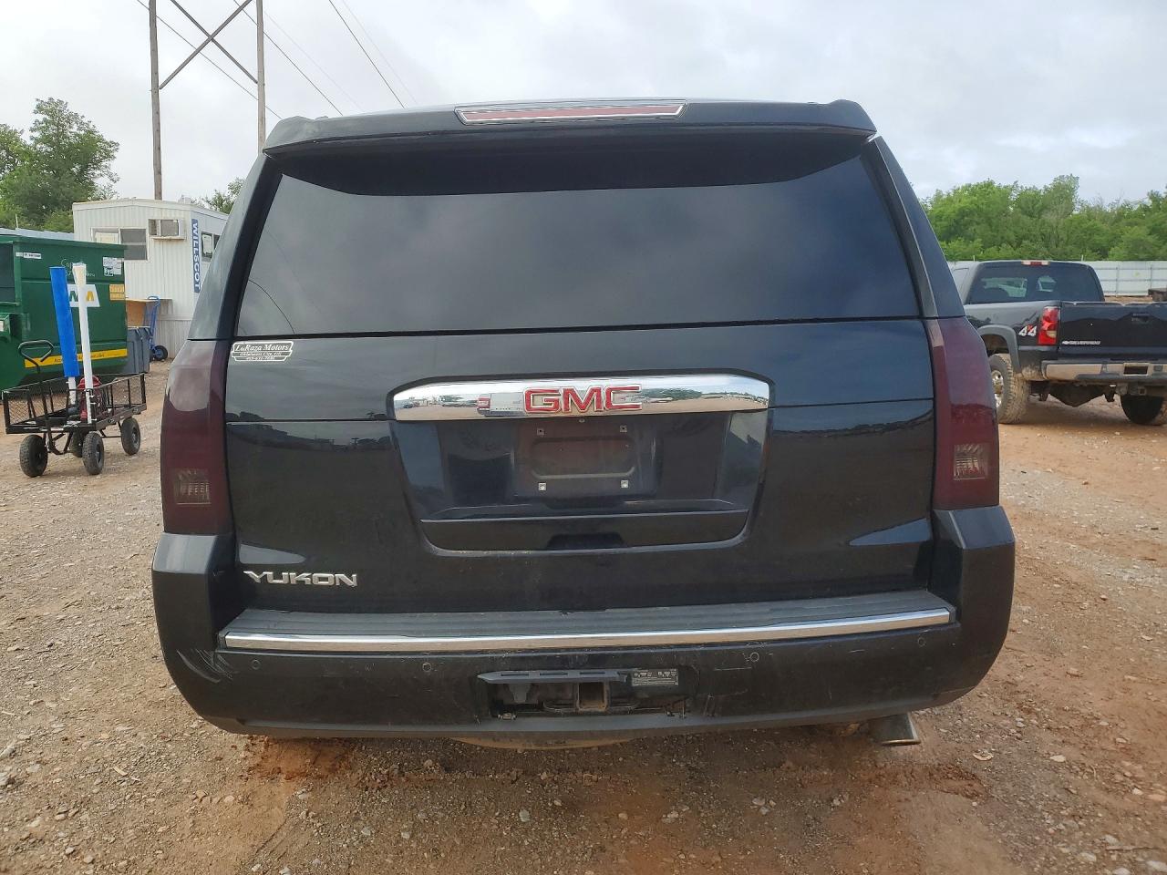 2016 GMC YUKON