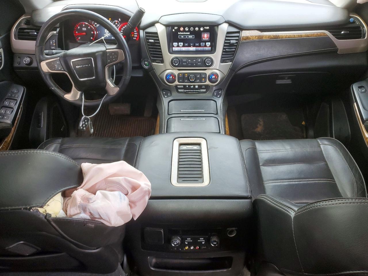2016 GMC YUKON