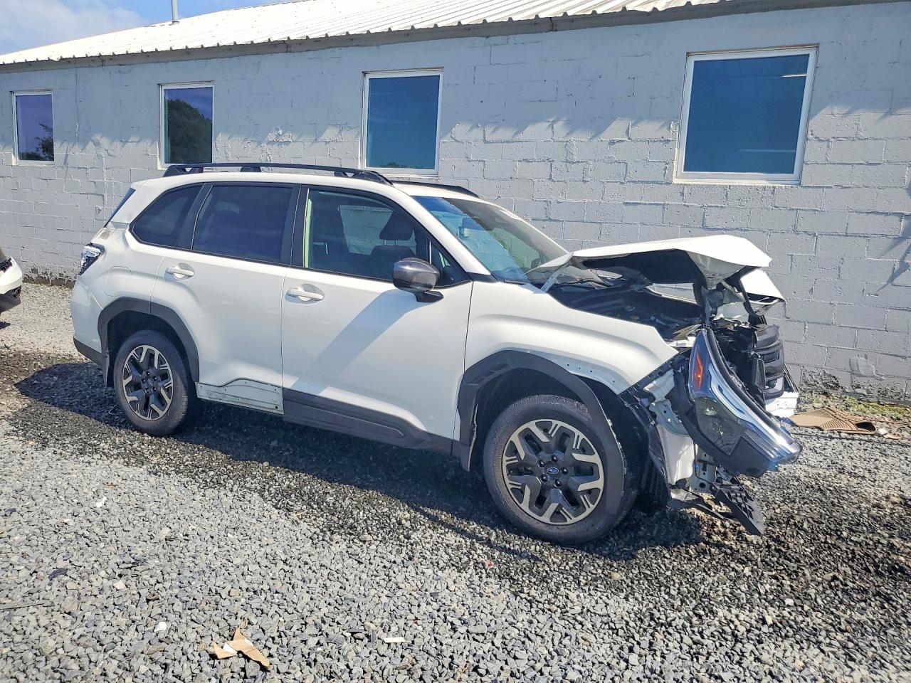 2025 SUBARU FORESTER