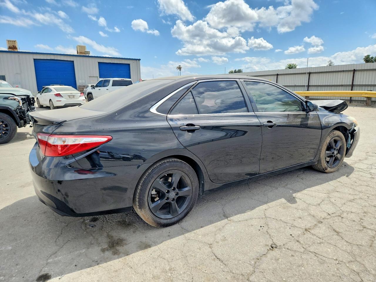 2017 TOYOTA CAMRY