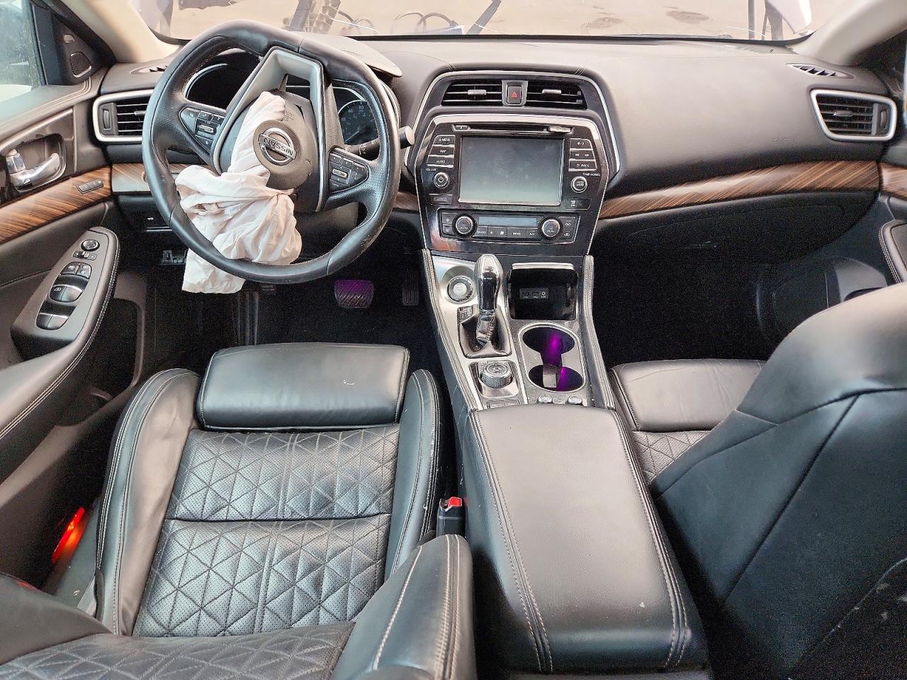 2016 NISSAN MAXIMA