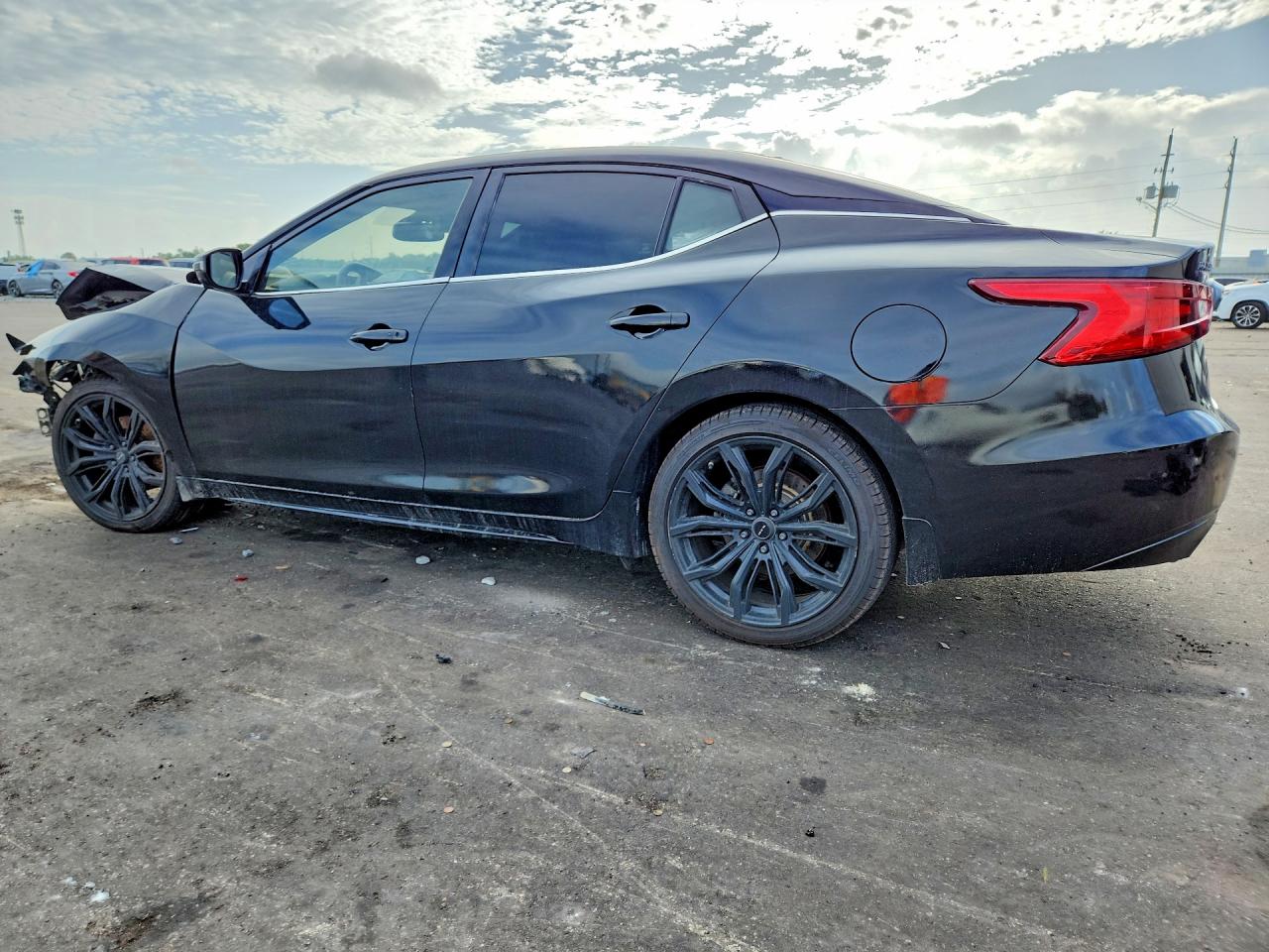 2016 NISSAN MAXIMA