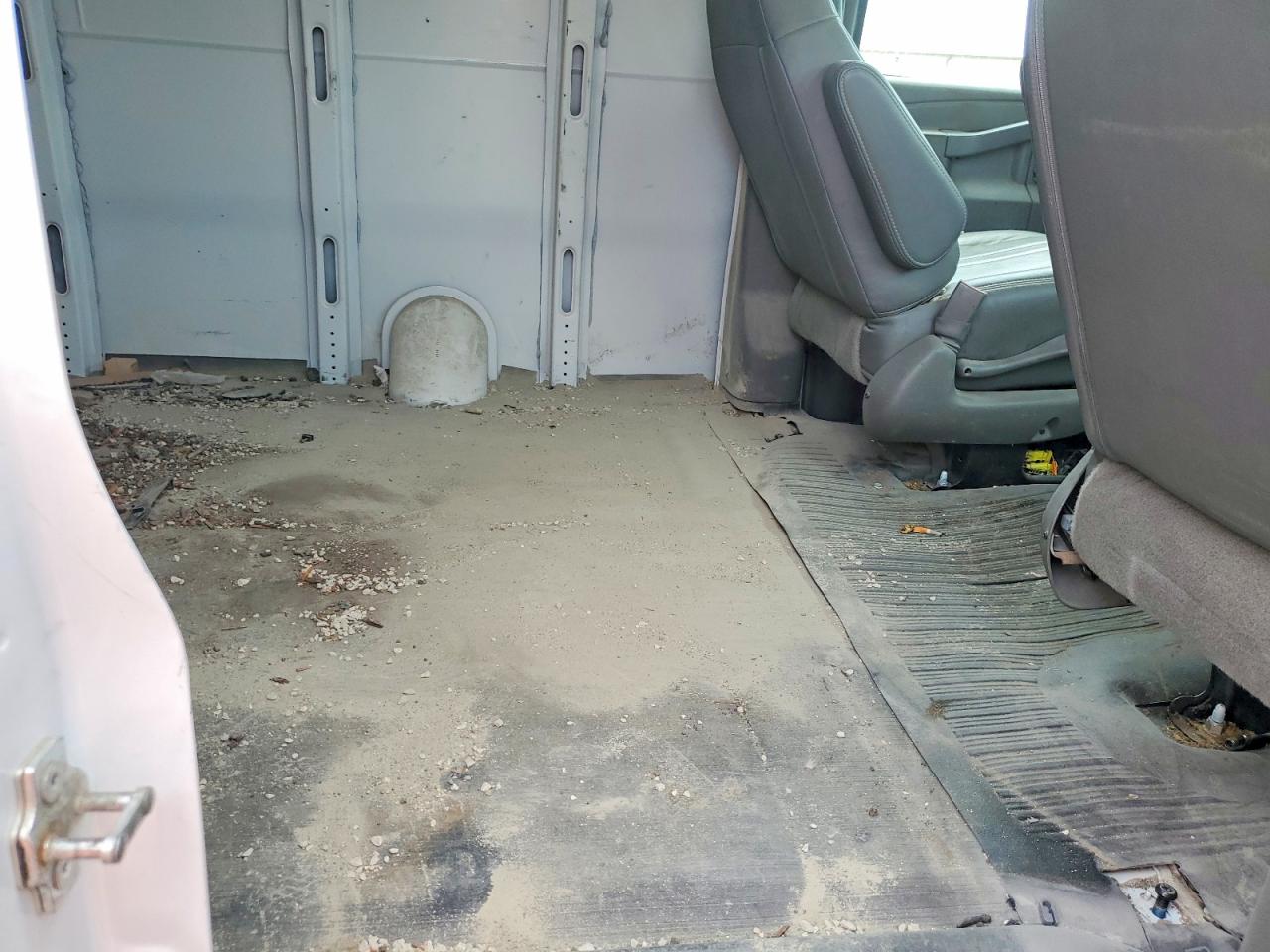 2020 CHEVROLET EXPRESS