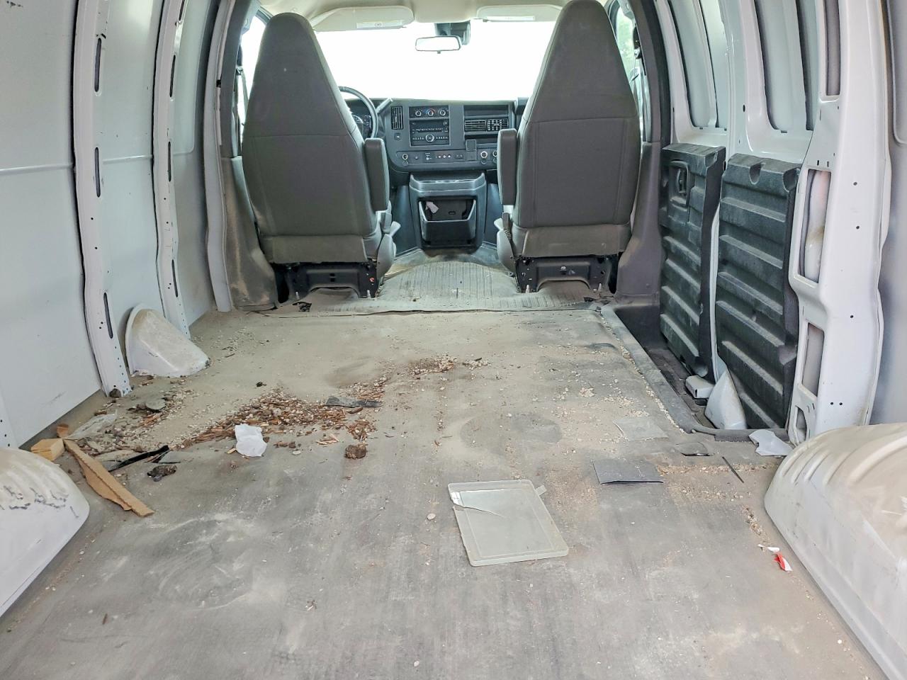 2020 CHEVROLET EXPRESS
