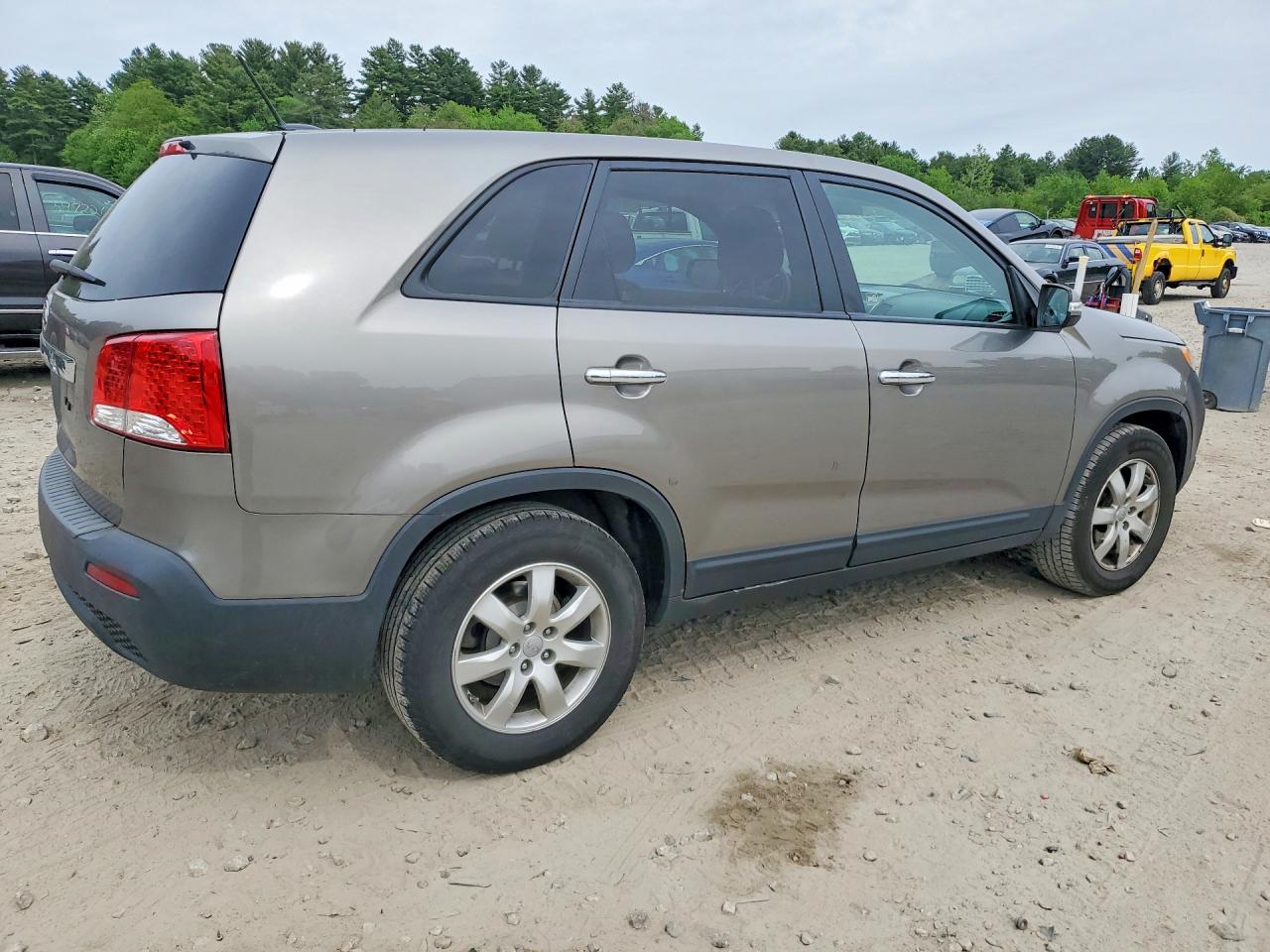 2012 KIA SORENTO