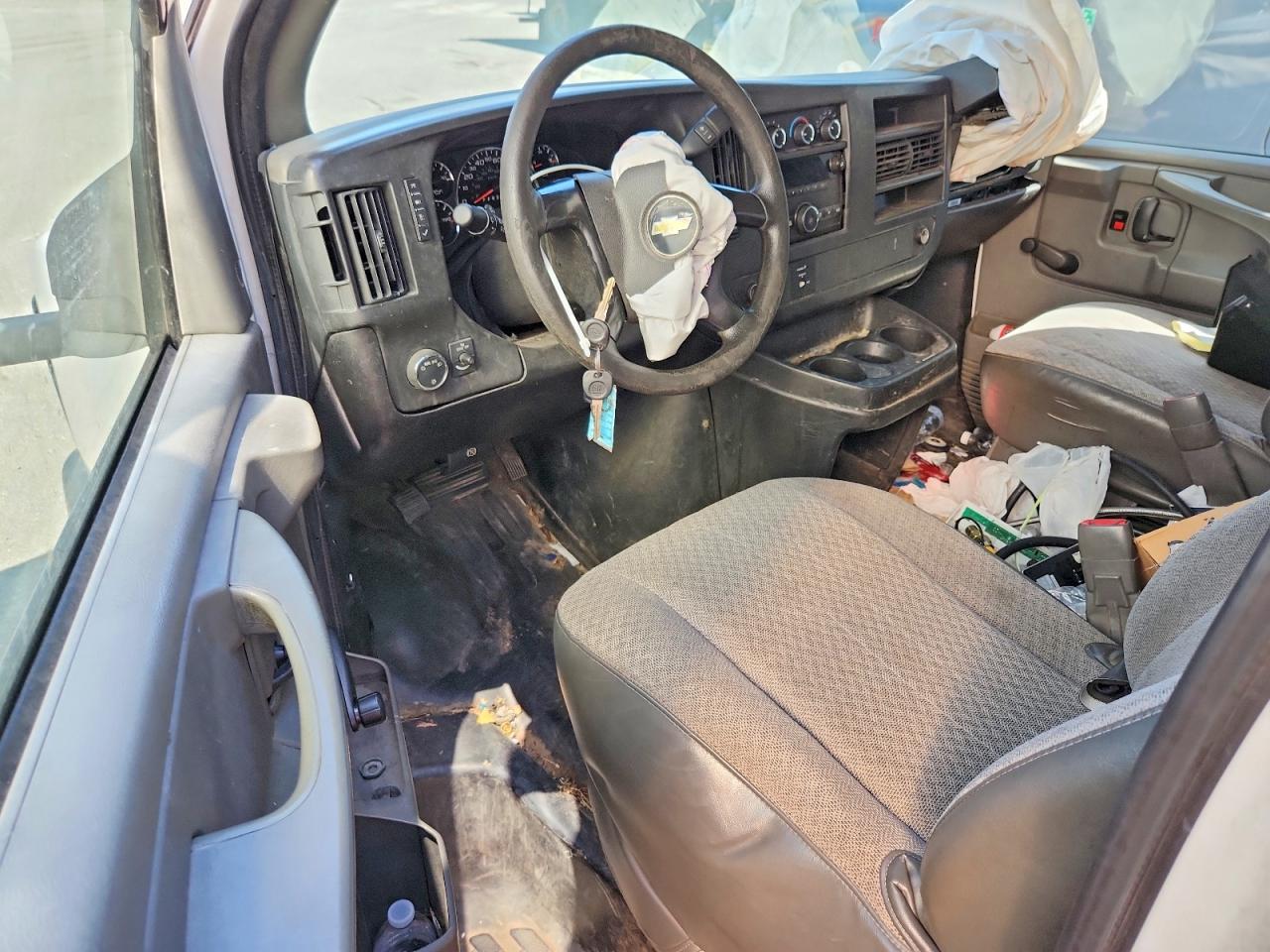 2012 CHEVROLET EXPRESS