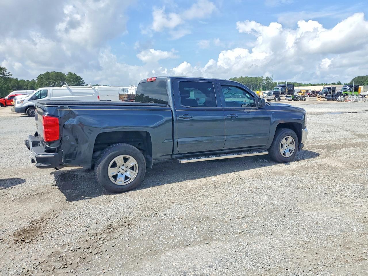 2018 CHEVROLET SILVERADO