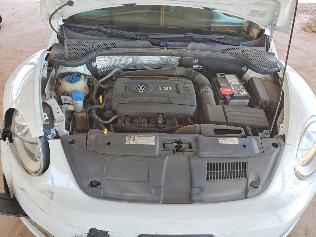 2016 VOLKSWAGEN BEETLE