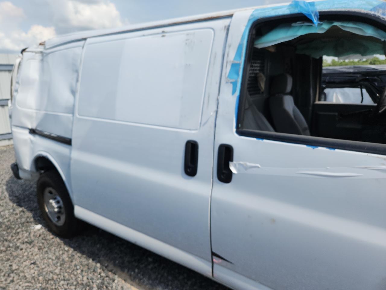 2021 CHEVROLET EXPRESS
