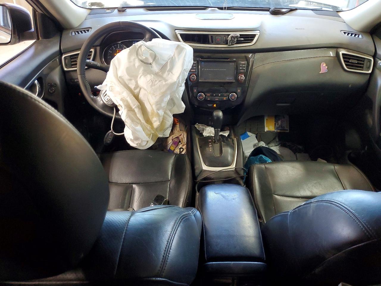 2015 NISSAN ROGUE