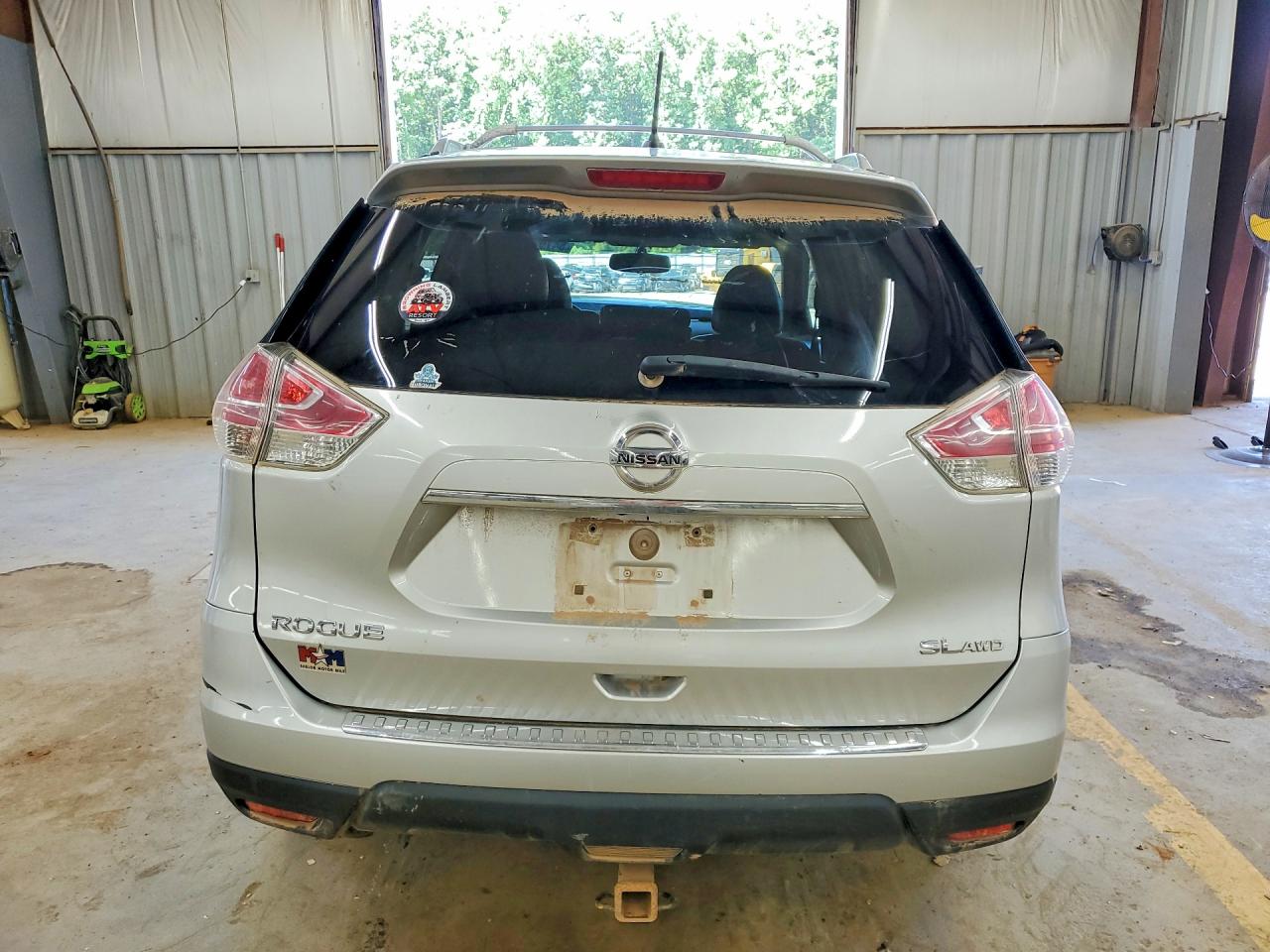2015 NISSAN ROGUE