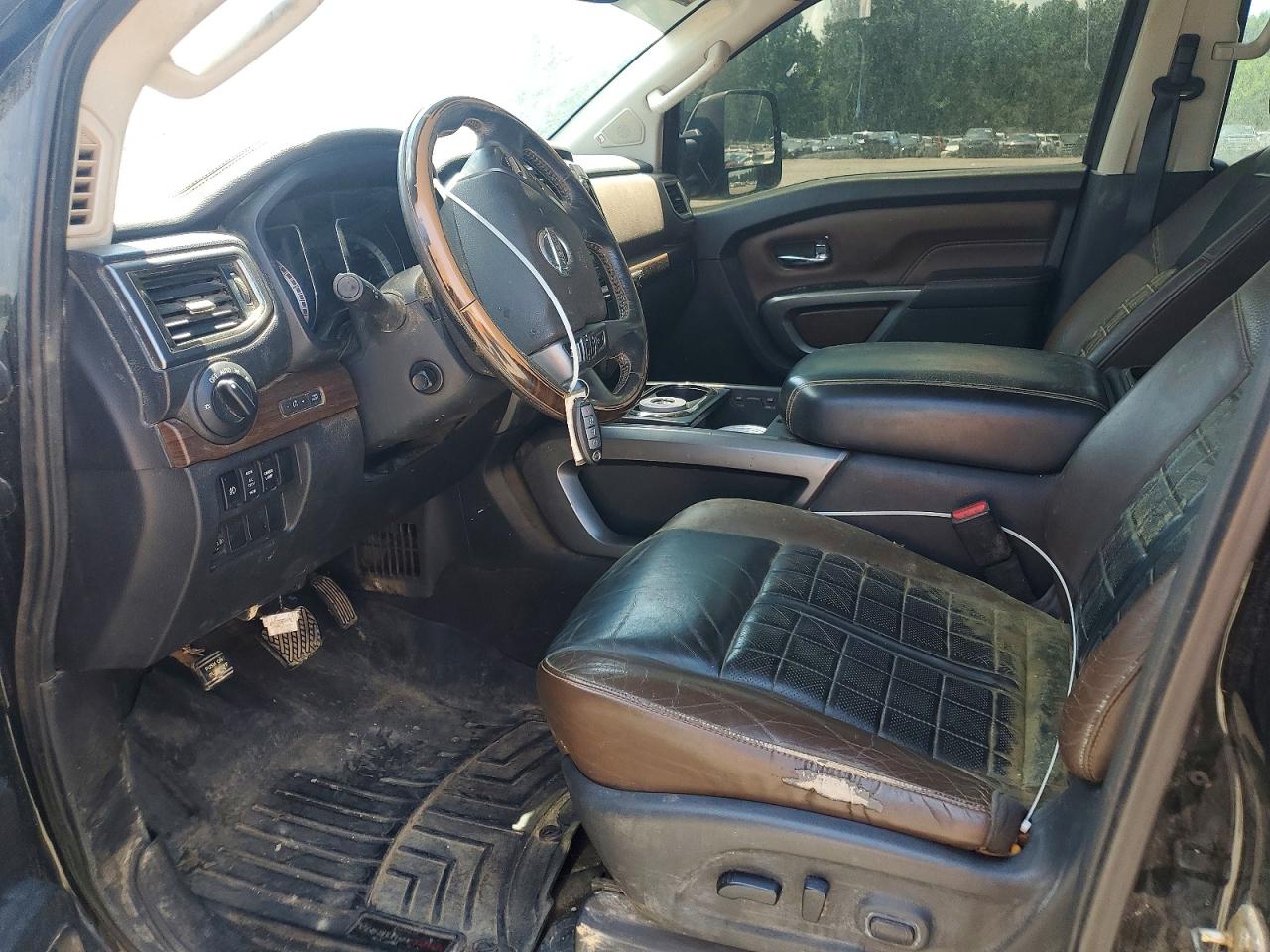 2016 NISSAN TITAN