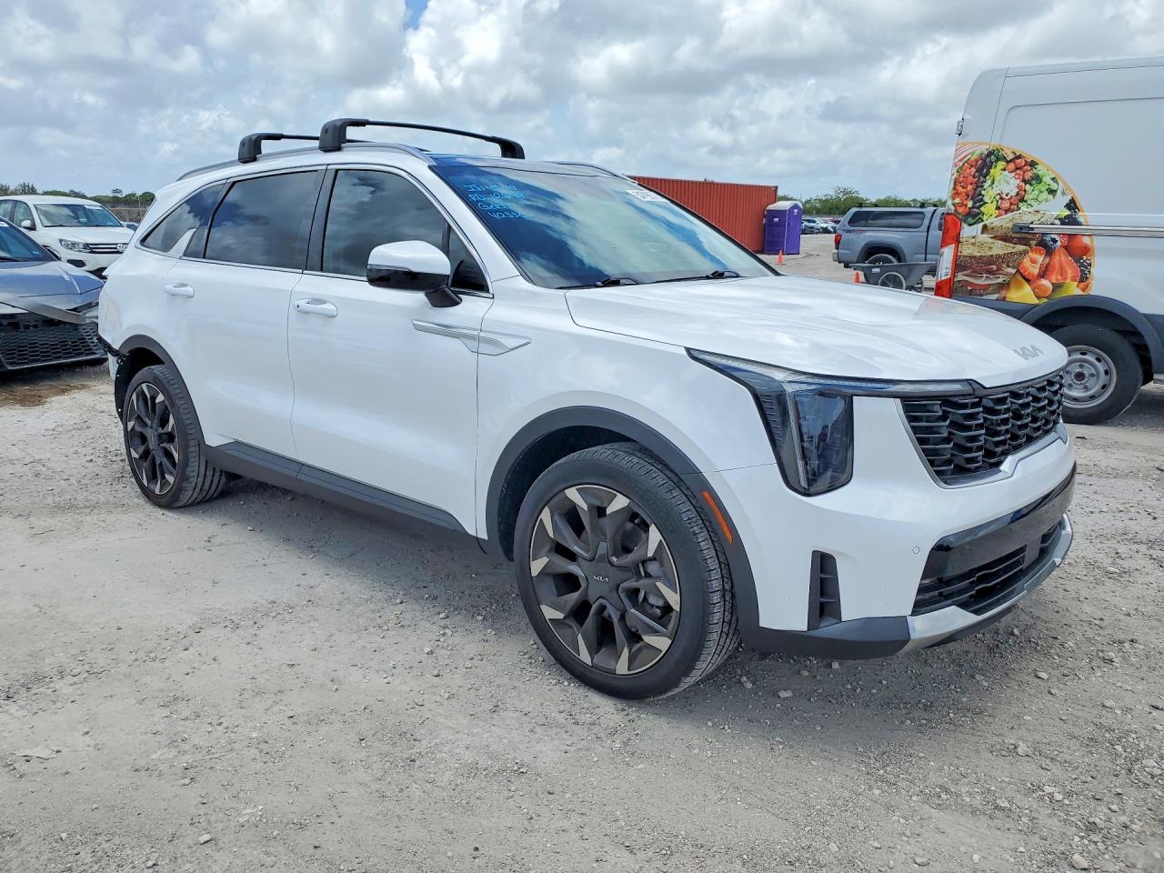 2024 KIA SORENTO