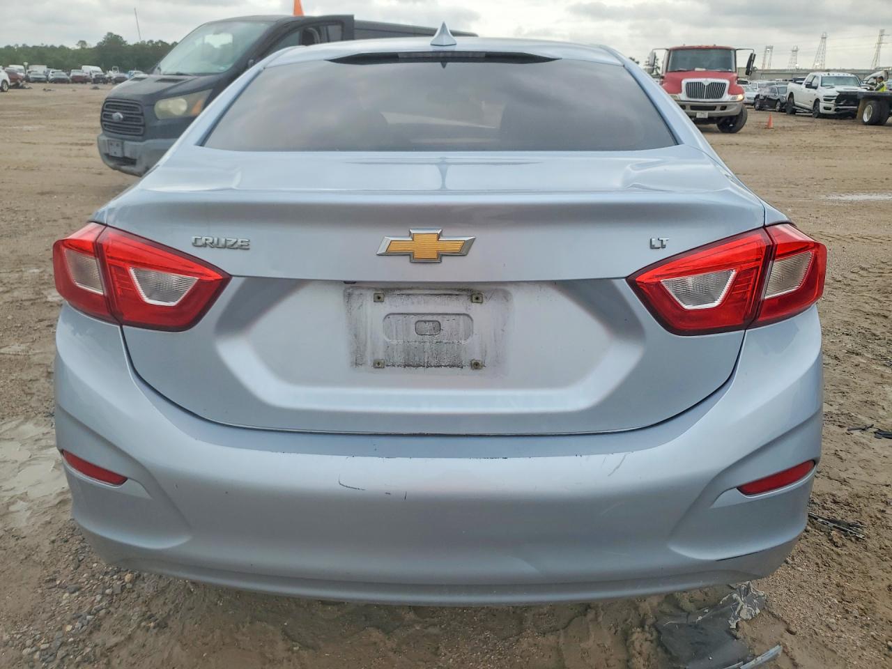 2018 CHEVROLET CRUZE