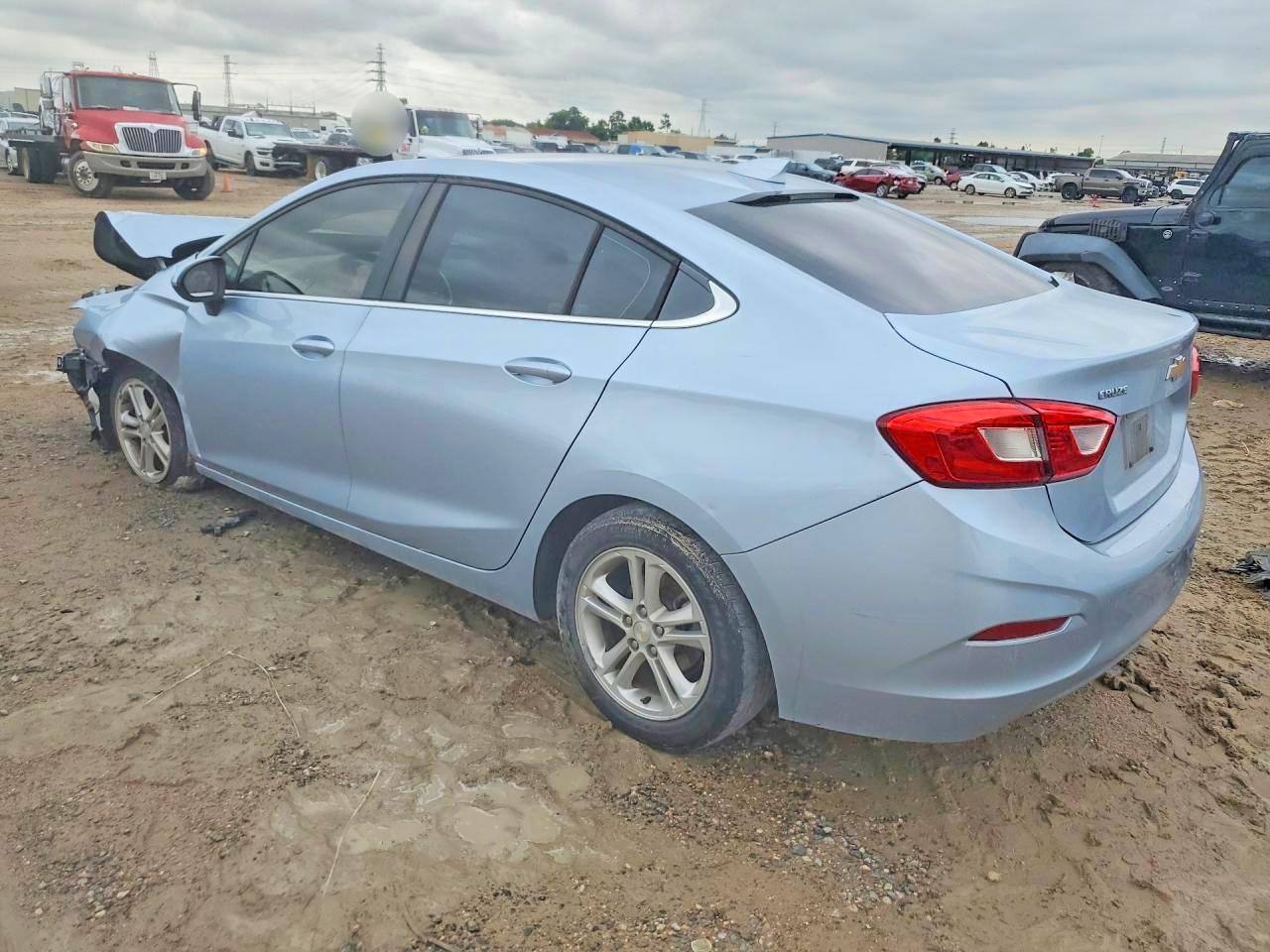 2018 CHEVROLET CRUZE