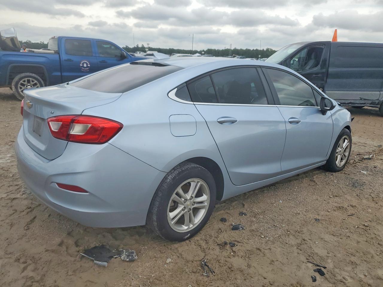 2018 CHEVROLET CRUZE