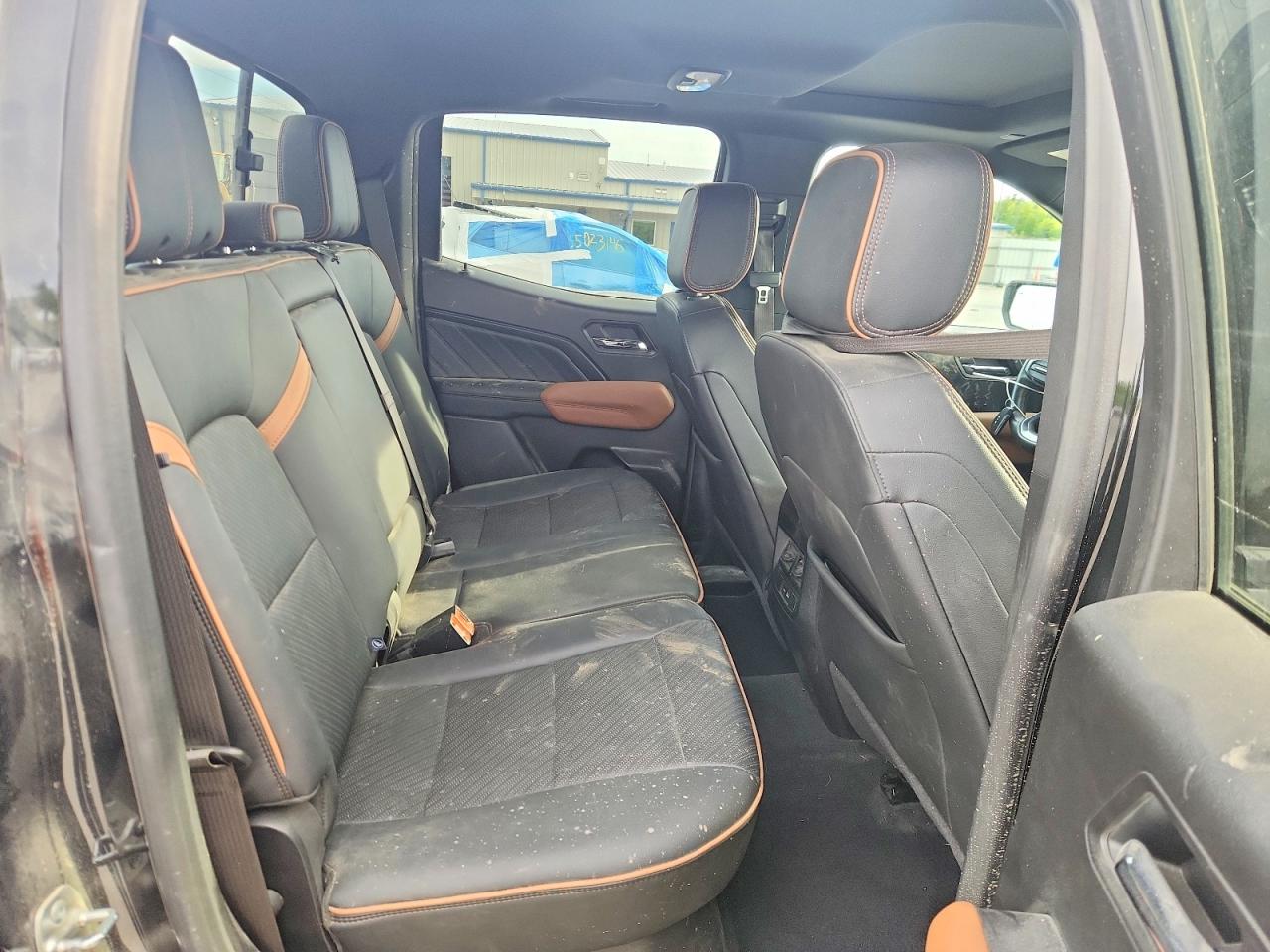 2024 GMC CANYON