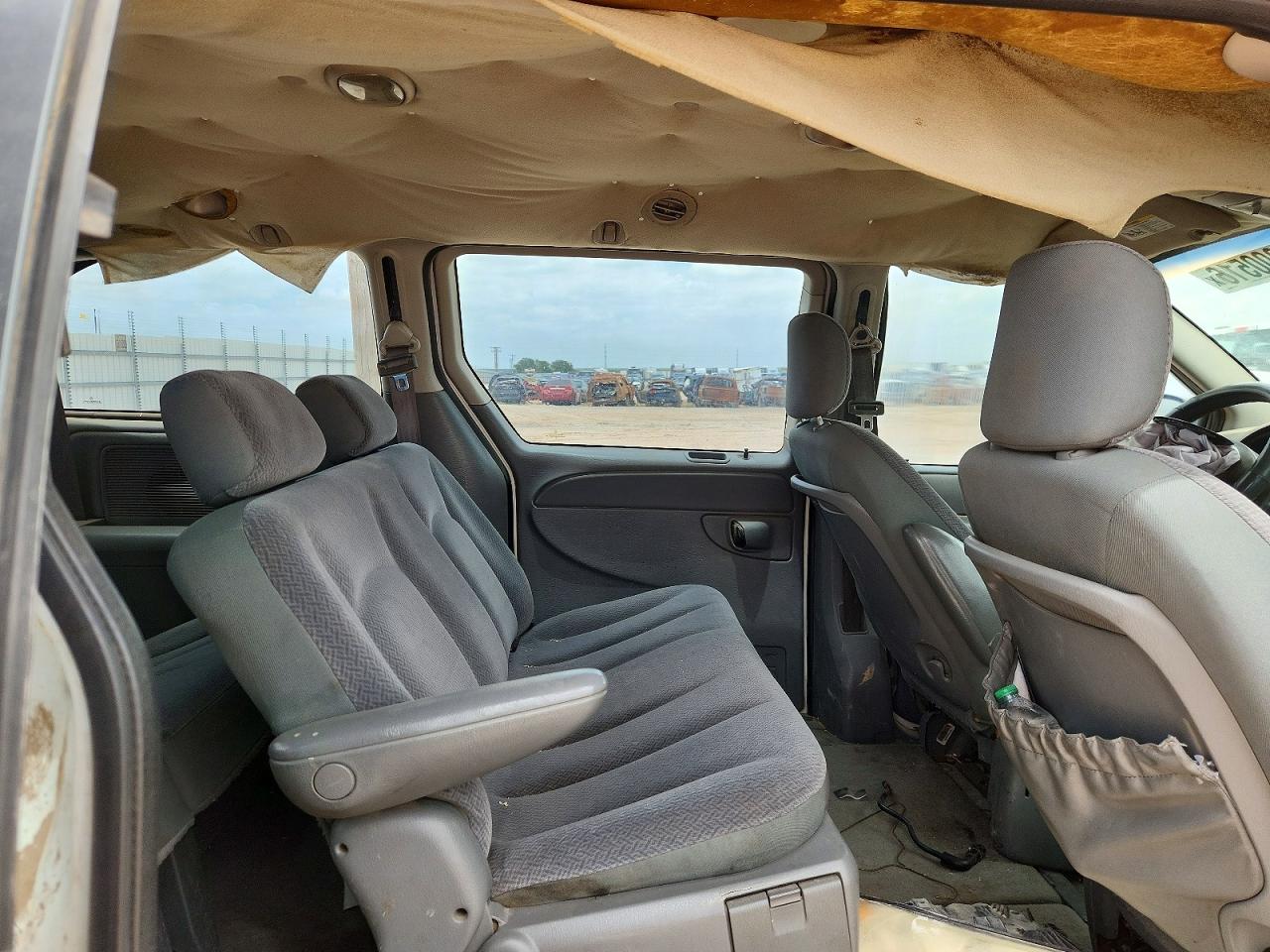 2005 DODGE CARAVAN