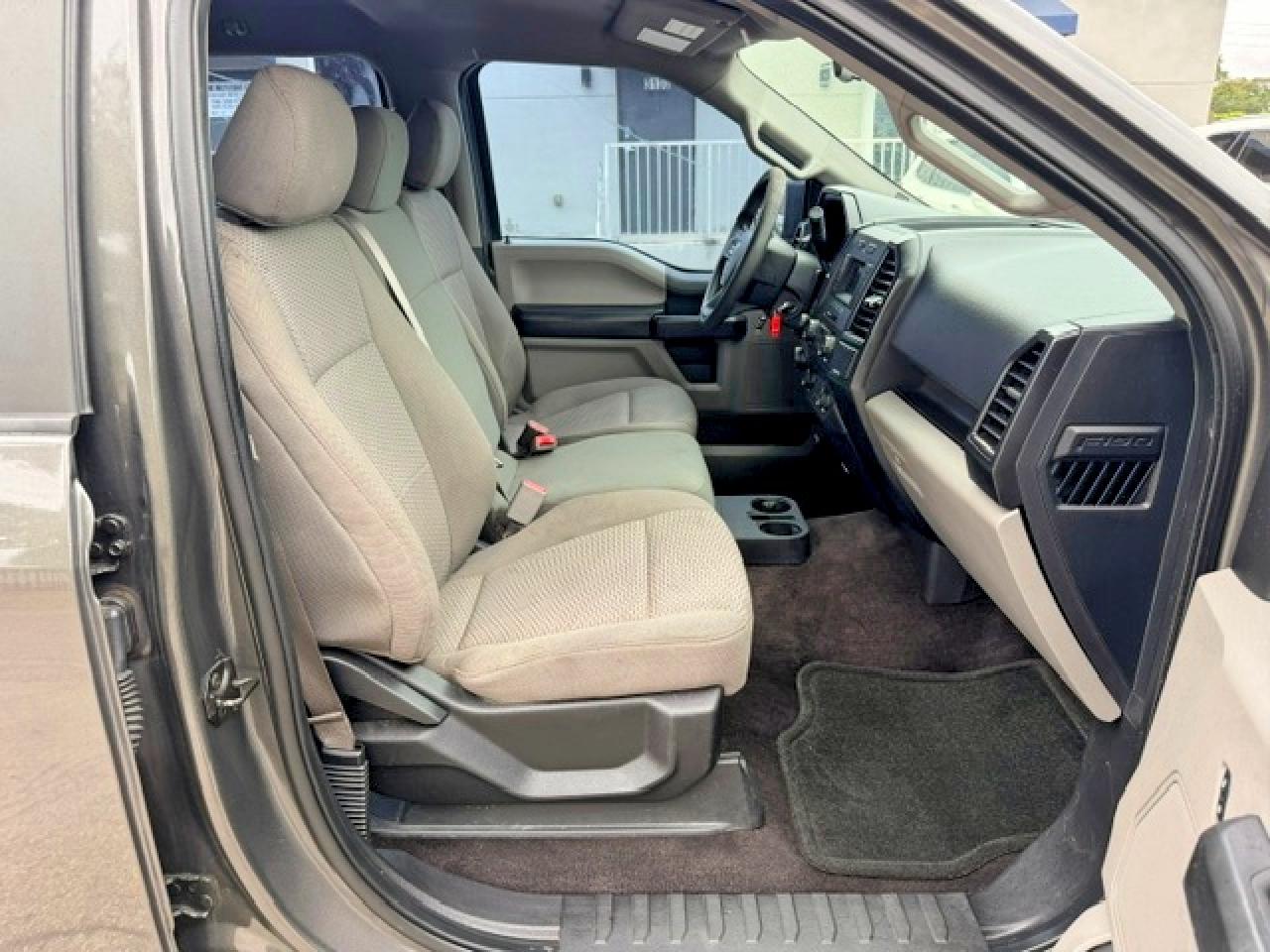 2016 FORD F150