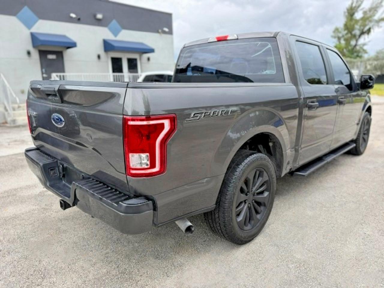 2016 FORD F150