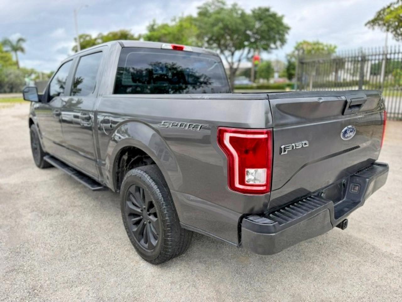 2016 FORD F150