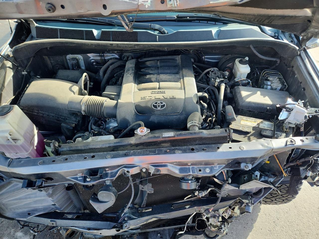 2019 TOYOTA TUNDRA