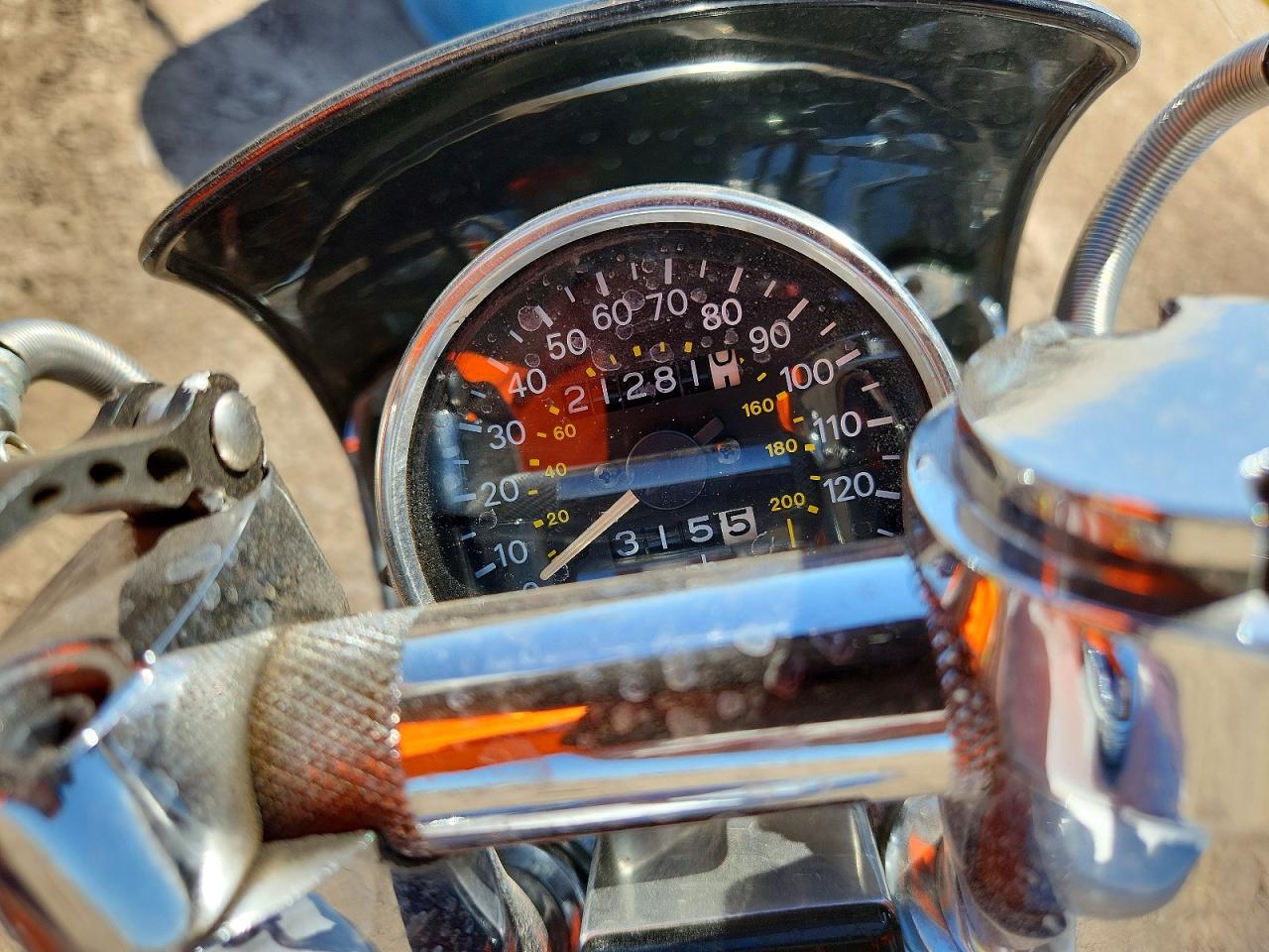 2004 SUZUKI CYCLE VS