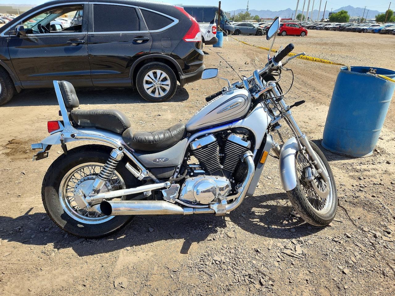2004 SUZUKI CYCLE VS