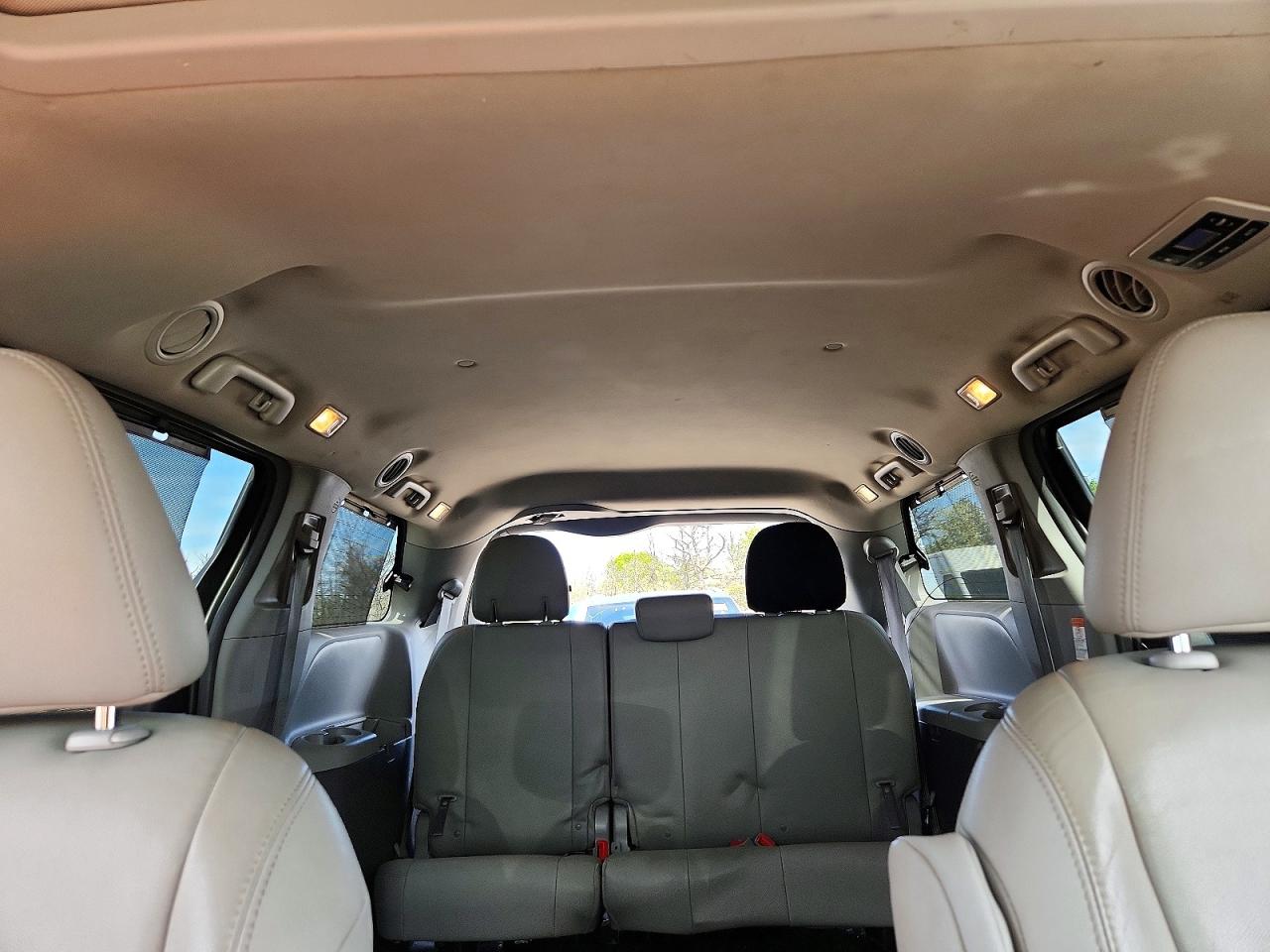 2017 TOYOTA SIENNA